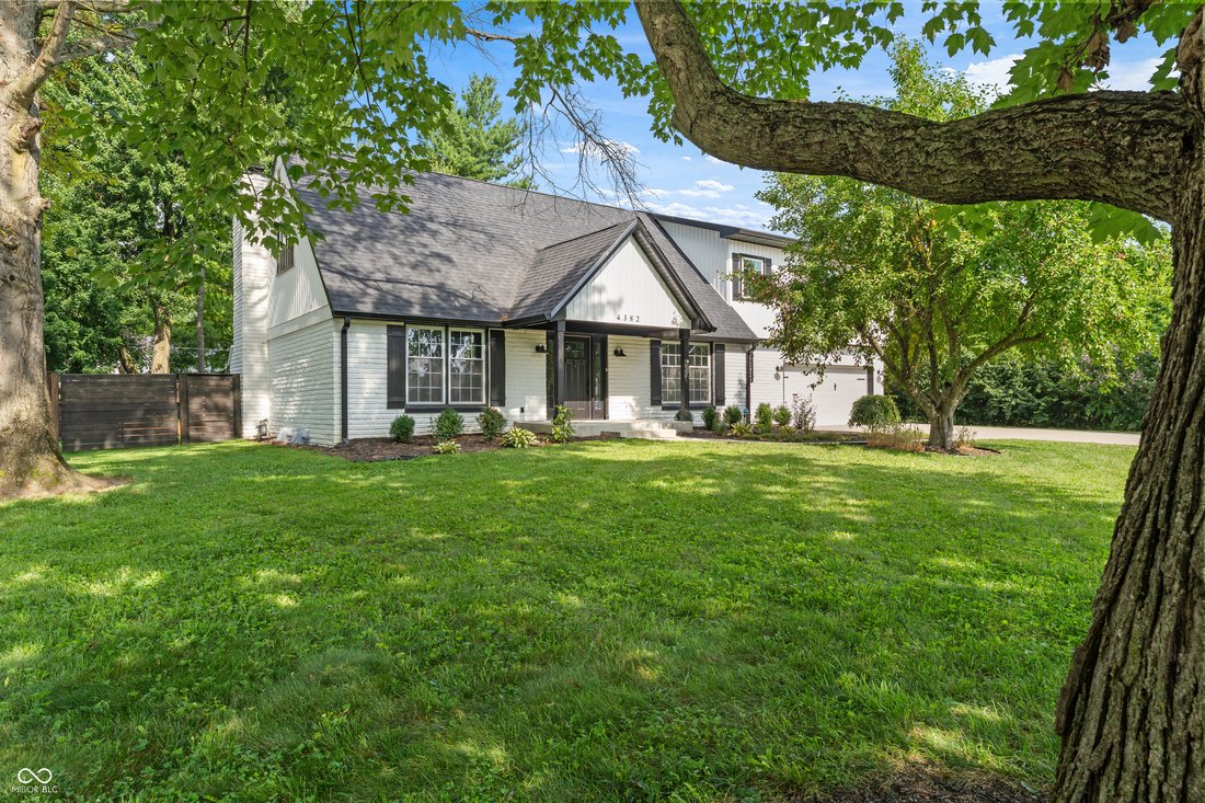 House in Columbus, Indiana, United States 5 - 18407833