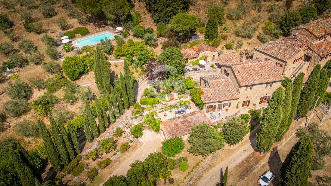 Estate in Castiglion Fiorentino, Tuscany, Italy 4 - 18408344