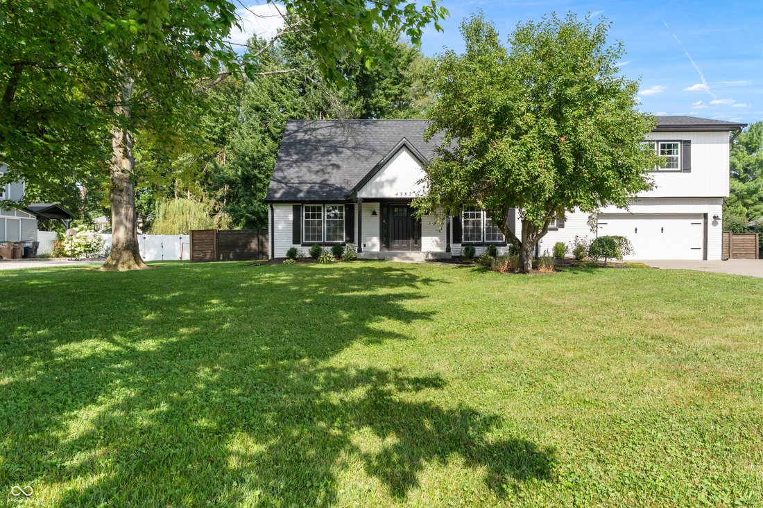House in Columbus, Indiana, United States 1 - 18407833