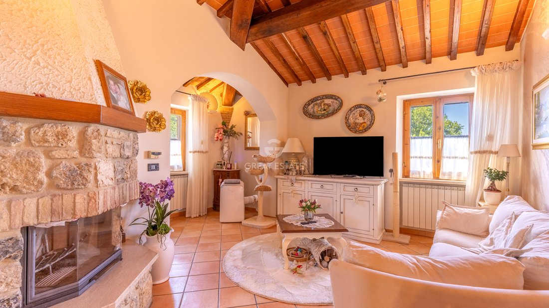 Estate in San Gimignano, Tuscany, Italy 2 - 18408269