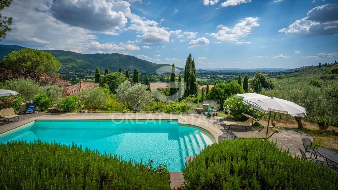 Estate in Castiglion Fiorentino, Tuscany, Italy 1 - 18408344