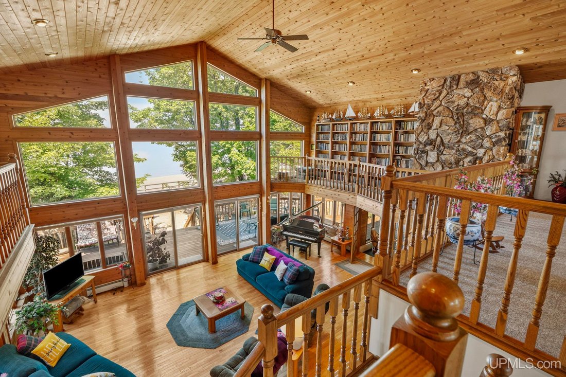 House in Eagle Harbor, Michigan, United States 3 - 18407958