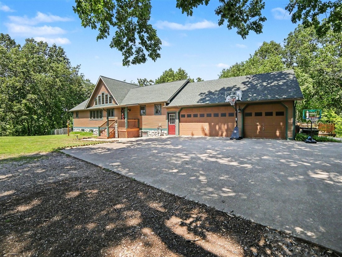 House in Ludington, Michigan, United States 4 - 18407945