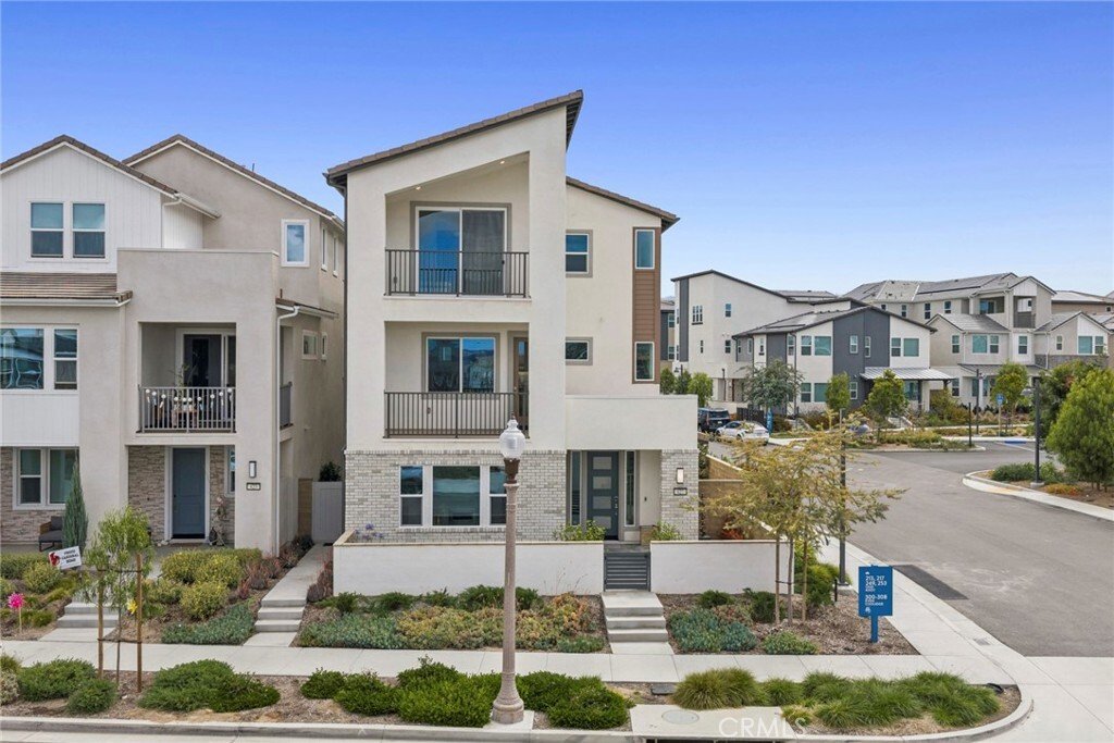 Condo in Irvine, California, United States 4 - 18076056