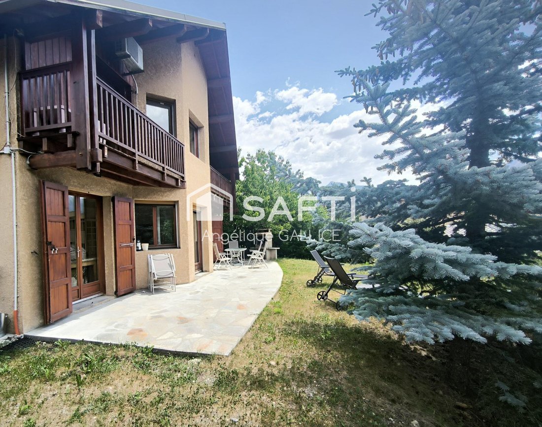 House in Briançon, Provence-Alpes-Côte d'Azur, France 3 - 18417073