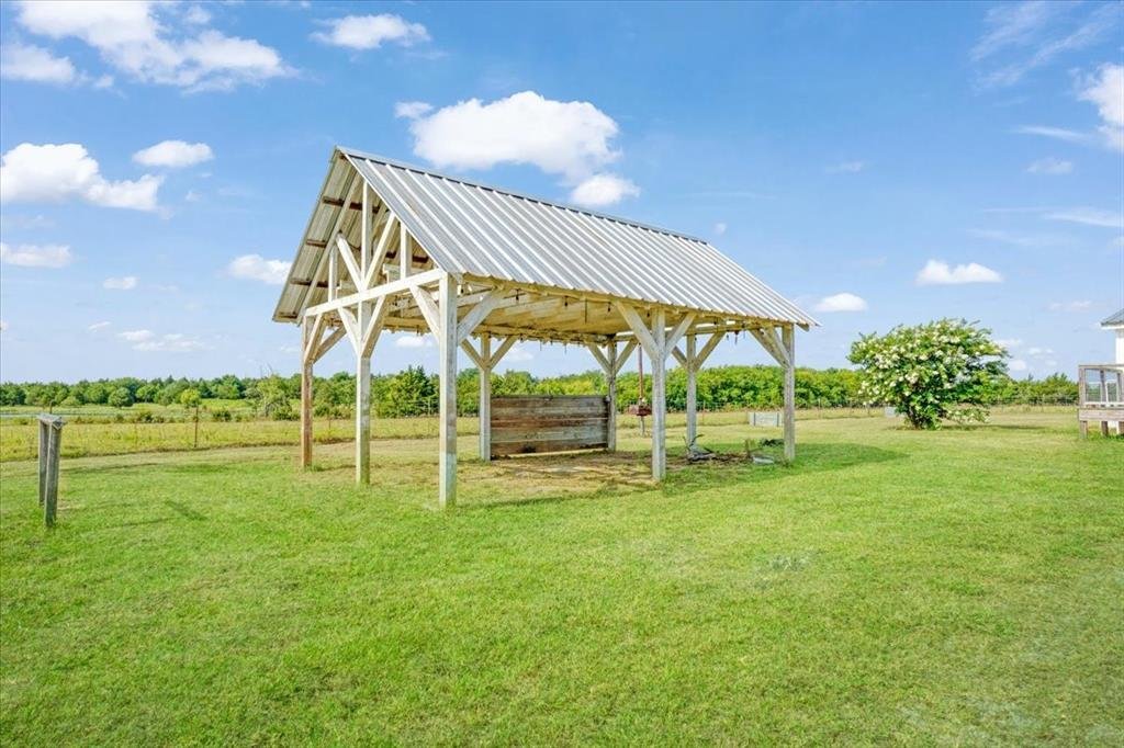 Farm Ranch in Wolfe City, Texas, United States 5 - 18415054