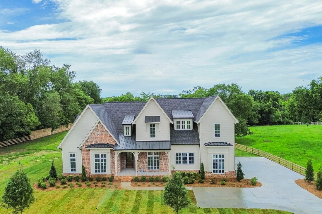 House in College Grove, Tennessee, United States 2 - 18416256