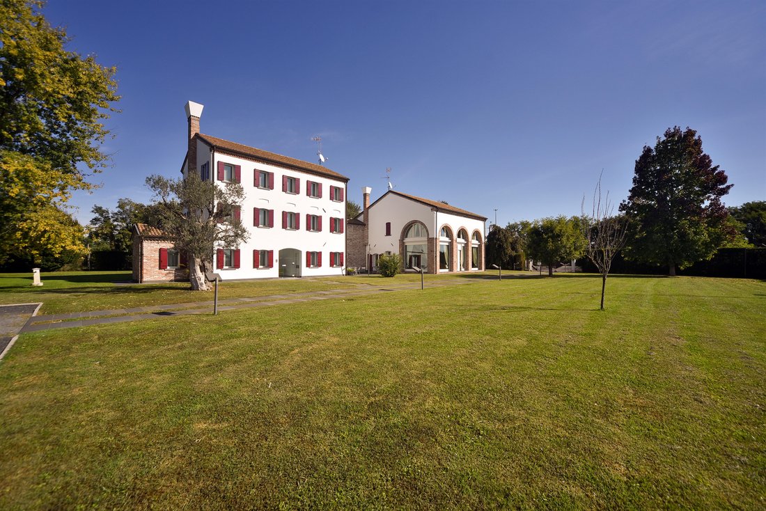 San Donà di Piave, Veneto, Italy 2 - 18412031