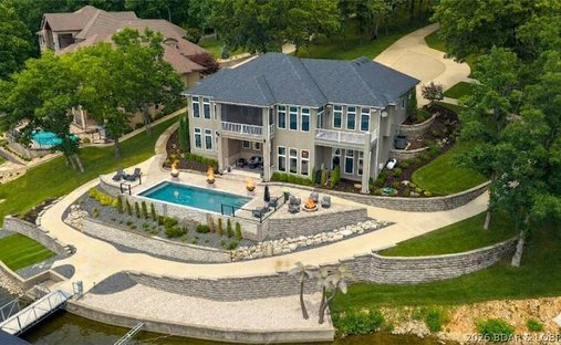 House in Sunrise Beach, Missouri, United States 1