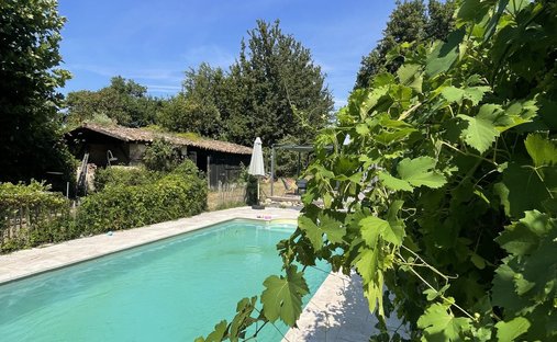 House in Saint-Selve, Nouvelle-Aquitaine, France 1
