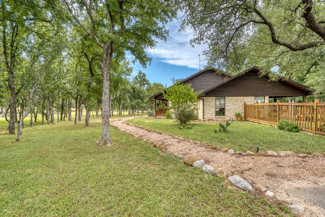 House in Marble Falls, Texas, United States 2 - 18414786