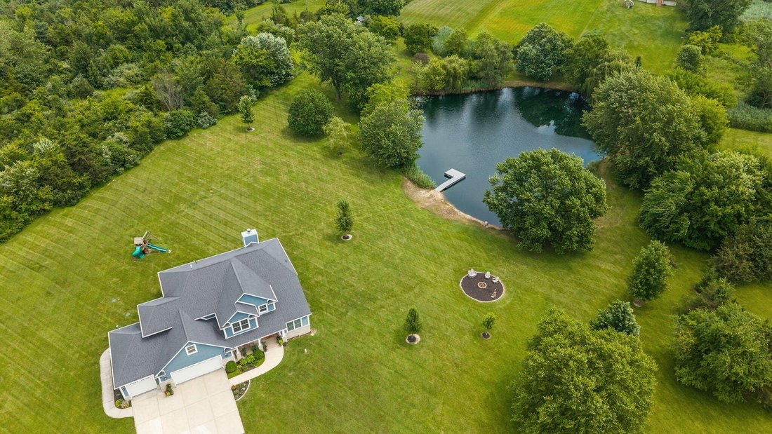 House in Crown Point, Indiana, United States 5 - 18418819