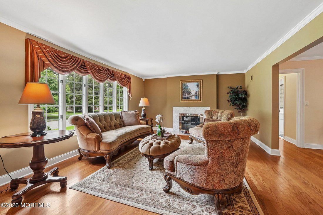 House in Woodcliff Lake, New Jersey, United States 4 - 18415820