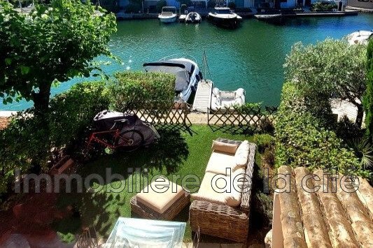 Villa in Grimaud, Provence-Alpes-Côte d'Azur, France 1 - 18288786