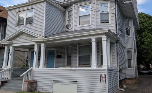 Apartment in Bridgeport, Connecticut, United States 1