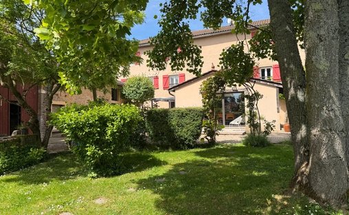 House in Mâcon, Bourgogne – Franche-Comté, France 1