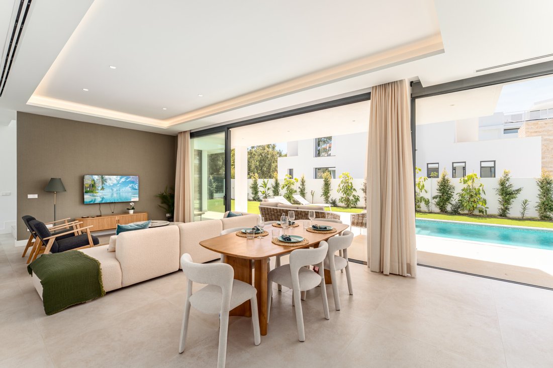 Villa in Estepona, Andalusia, Spain 3 - 18413253