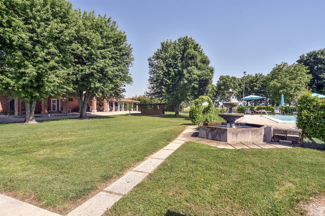 Farm Ranch in Caorle, Veneto, Italy 5 - 18412057