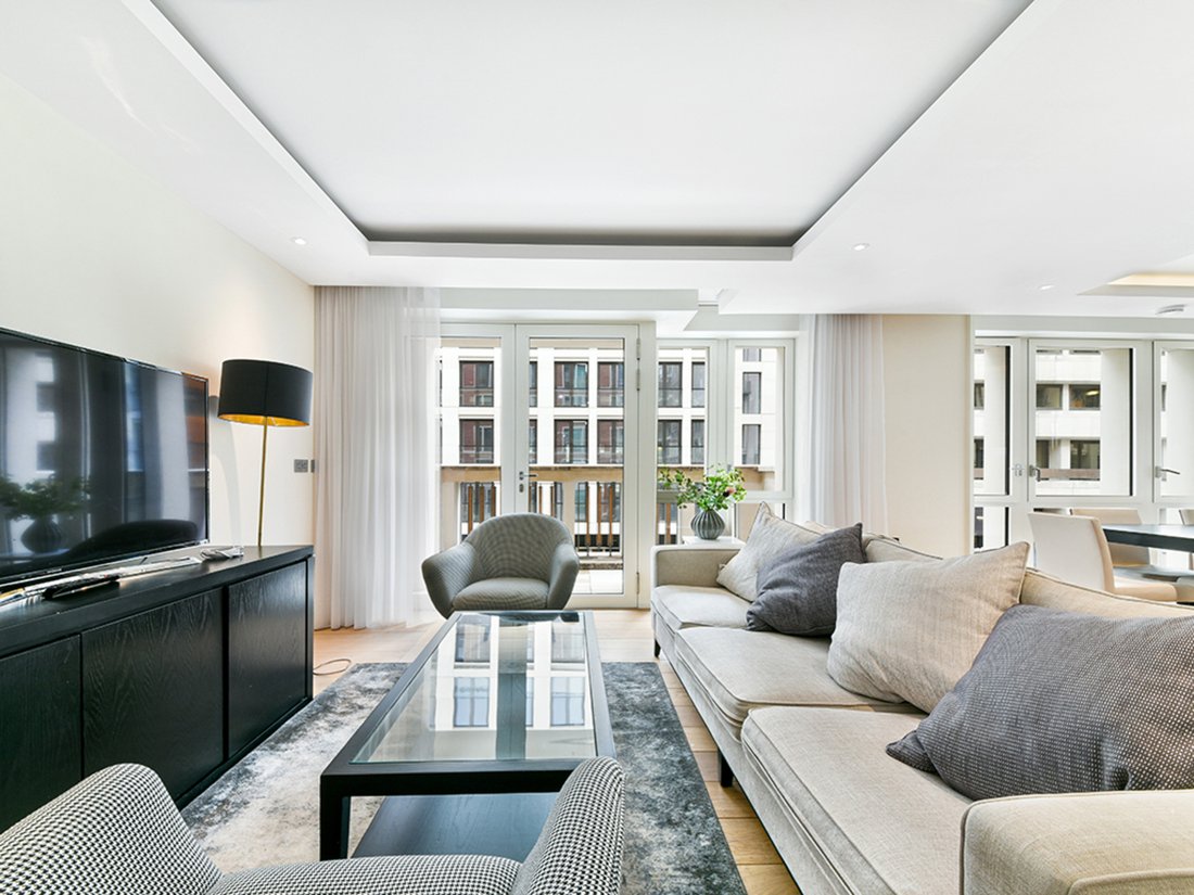 Apartment in WC2, Westminster, England 2 - 18413362