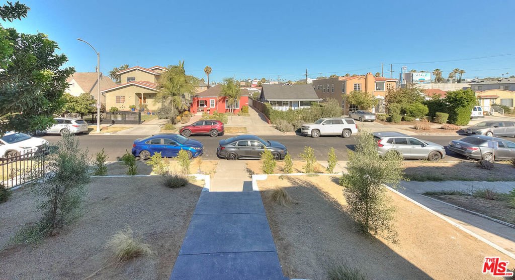 Los Angeles, California, United States 3 - 18414760