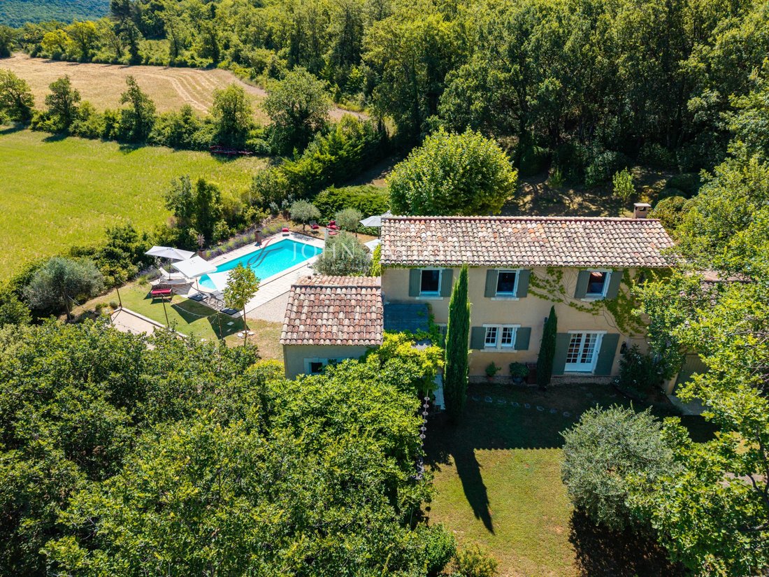 Casa en Apt, Provenza-Alpes-Costa Azul, Francia 1 - 18415184