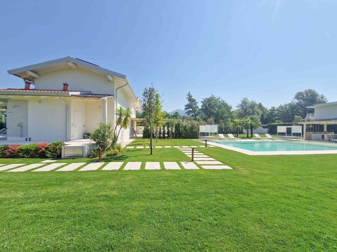 House in Caranna-Vaiana, Forte dei Marmi, Tuscany 4 - 18414444