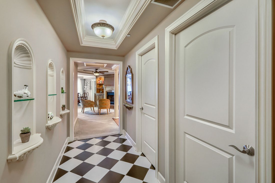 Condo in Riverside, Illinois, United States 5 - 18408900