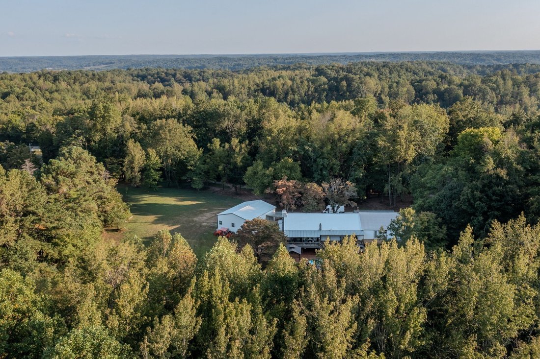 House in Pegram, Tennessee, United States 2 - 18411442