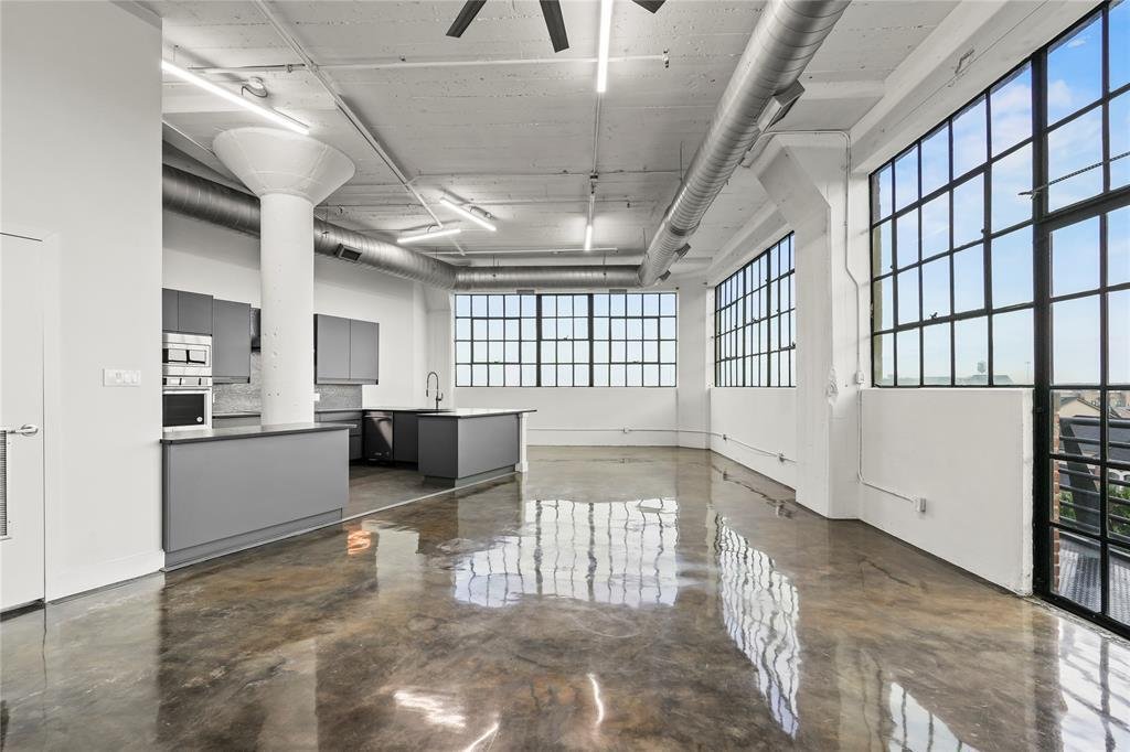Condo in Dallas, Texas, United States 5 - 18417320