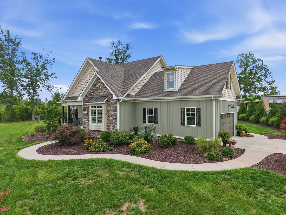 House in Liberty, North Carolina, United States 4 - 18410343