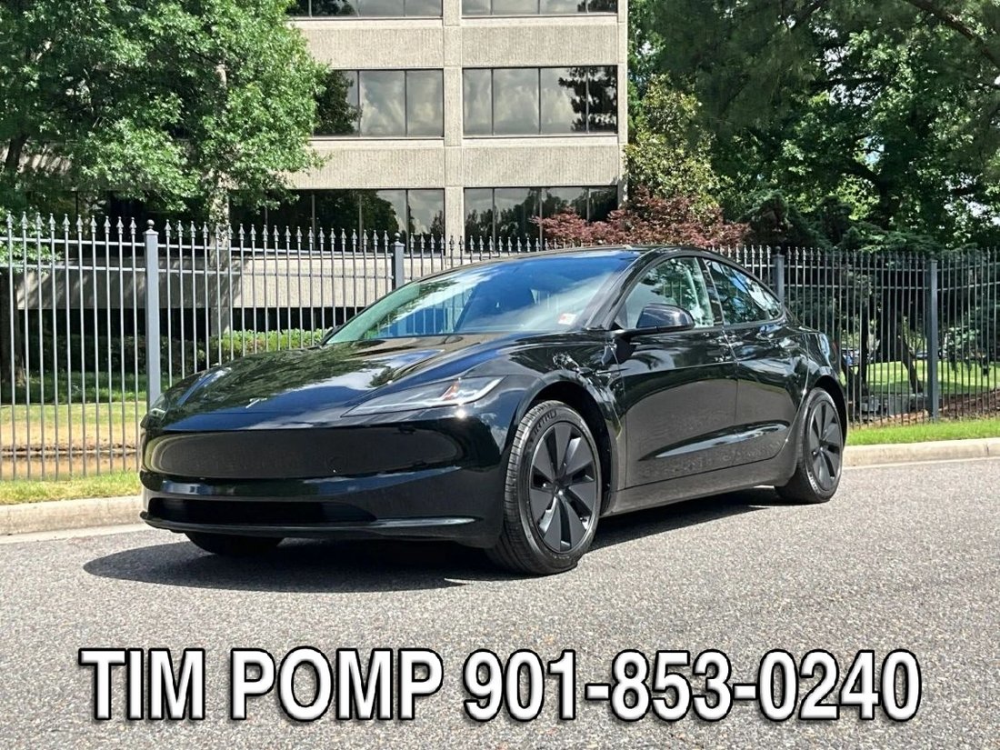 Sedan in Collierville, TN, United States 1 - 18206231