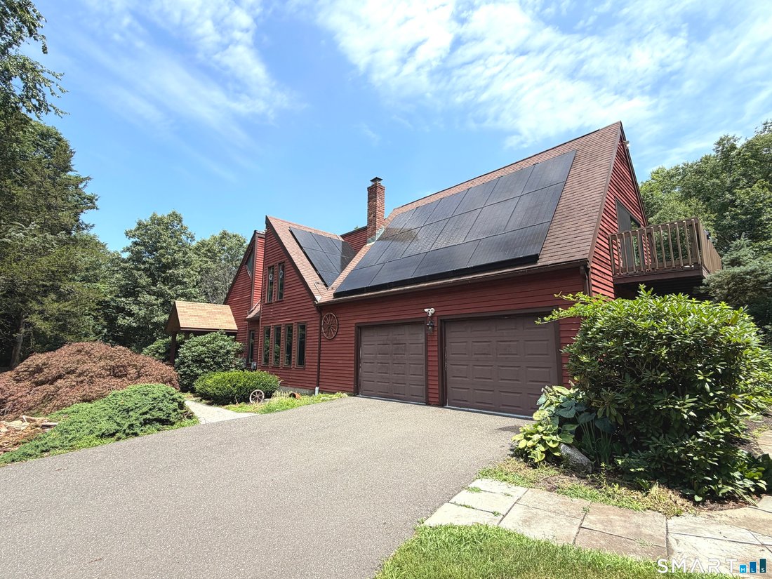 House in Newtown, Connecticut, United States 5 - 18186662