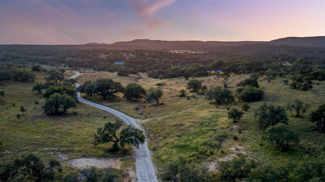 Farm Ranch in Wimberley, Texas, United States 1 - 18409023
