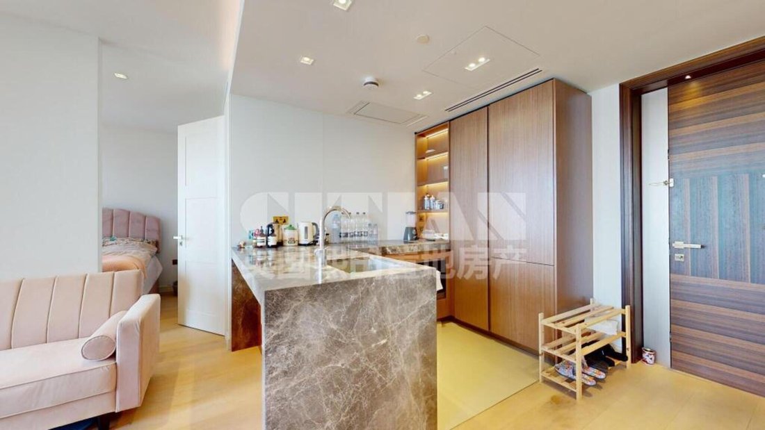 Apartment in WC2, Westminster, England 3 - 18413296