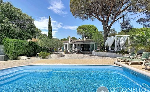Villa in La Bouverie, Roquebrune-sur-Argens, France 1