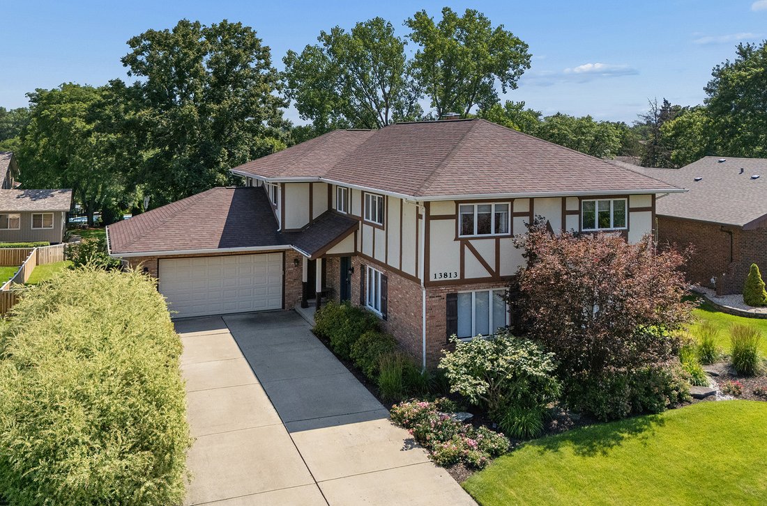 House in Homer Glen, Illinois, United States 2 - 18414739
