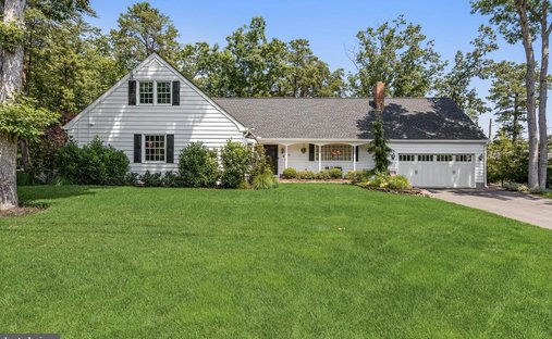 House in Medford Lakes, New Jersey, United States 1
