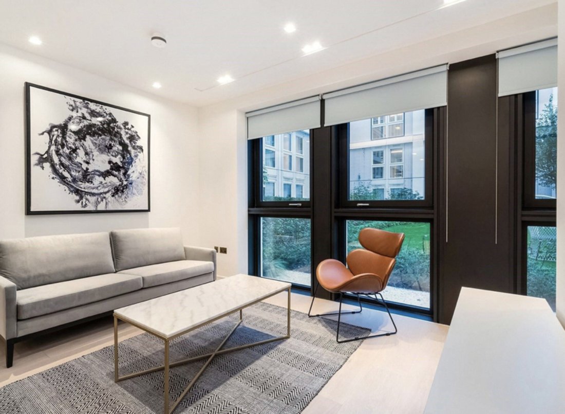 Apartment in WC2, Westminster, England 3 - 18413390
