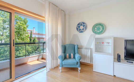 Apartment in Carnaxide e Queijas, Lisbon, Portugal 1