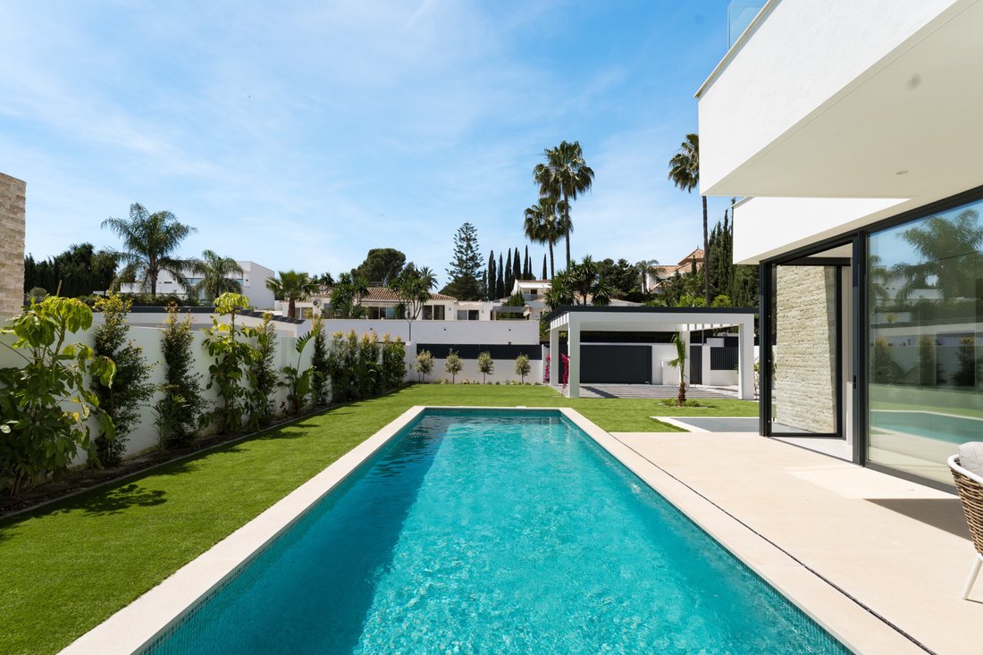 Villa in Estepona, Andalusia, Spain 2 - 18413253