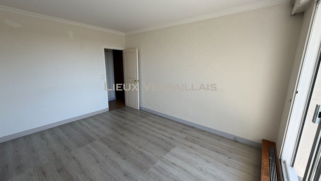 Apartment in Domaine National du Château, Versailles, France 5 - 18413750