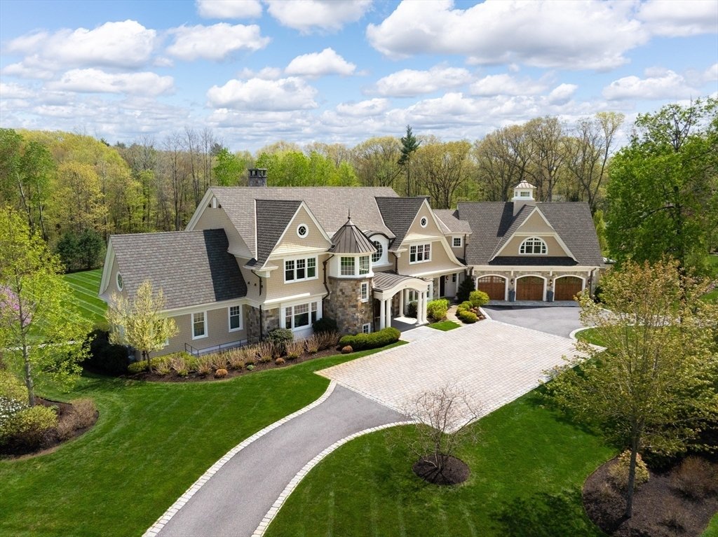 House in Southborough, Massachusetts, United States 2 - 17396434