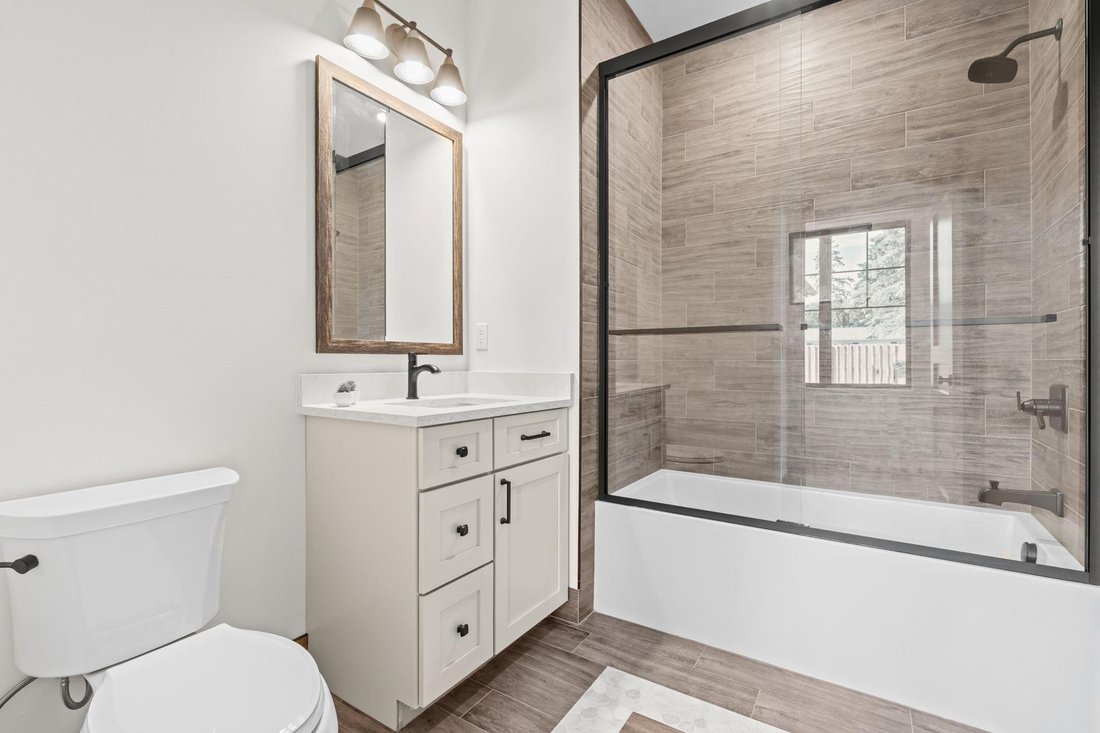 Condo in Charlevoix, Michigan, United States 3 - 18414449