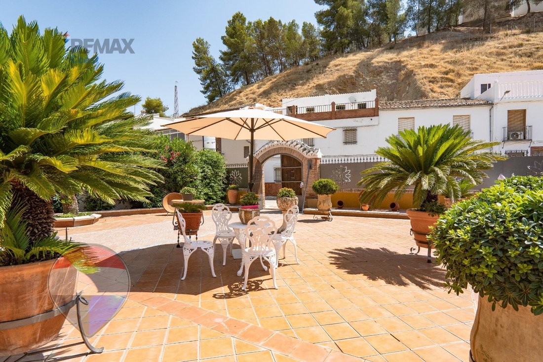 House in Cuevas Bajas, Andalusia, Spain 4 - 18414491
