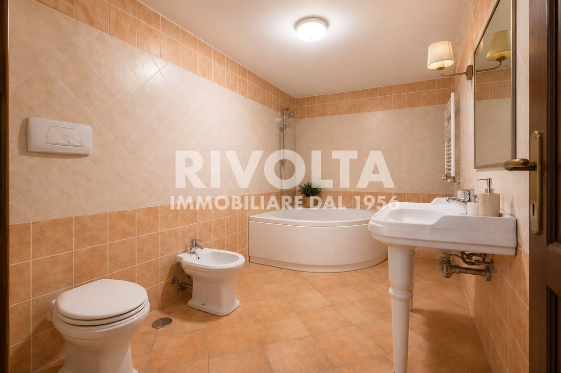Villa in Giustiniana - La Storta - Olgiata, Rome, Lazio 2 - 18410258