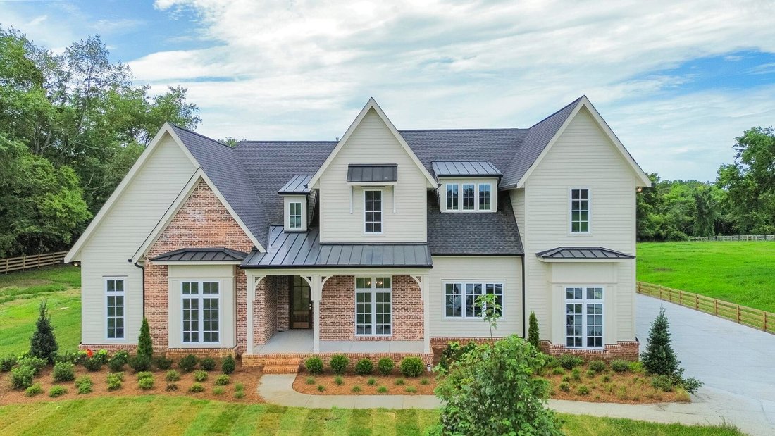 House in College Grove, Tennessee, United States 1 - 18416256