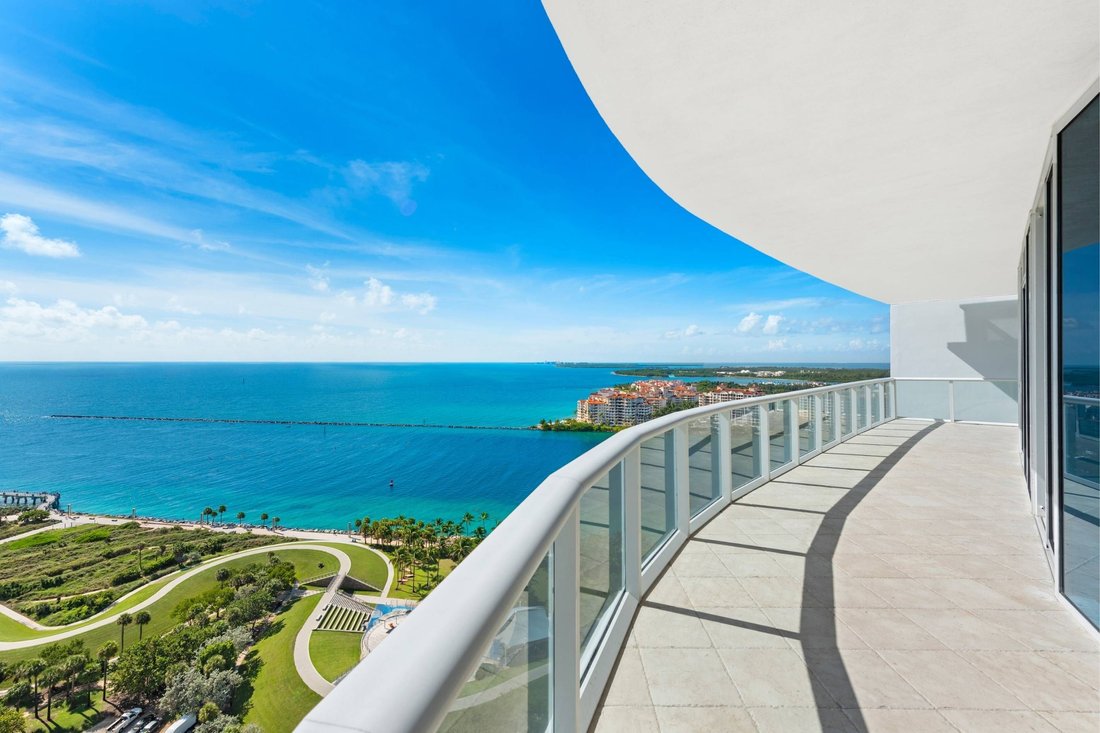 Condo in Miami Beach, Florida, United States 3 - 18412535