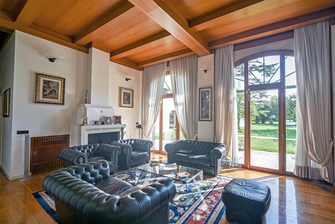 Villa in Center, Mogliano Veneto, Veneto 2 - 18412120
