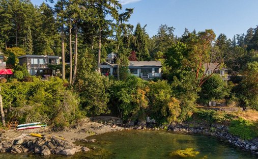 House in North Saanich, British Columbia, Canada 1