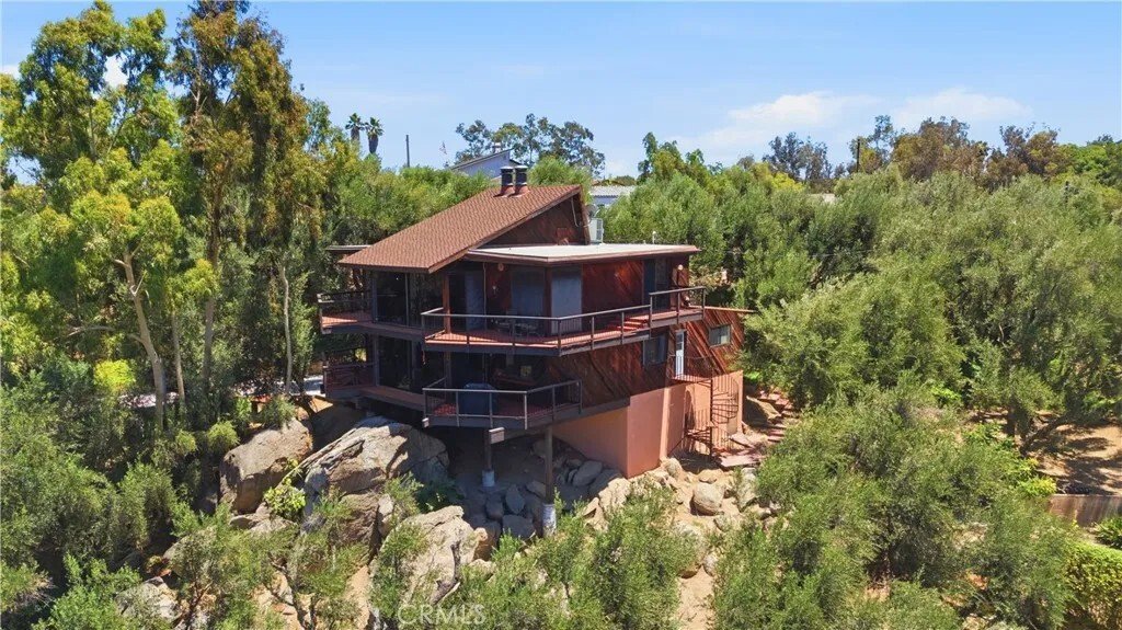 Condo in Riverside, California, United States 3 - 18417390